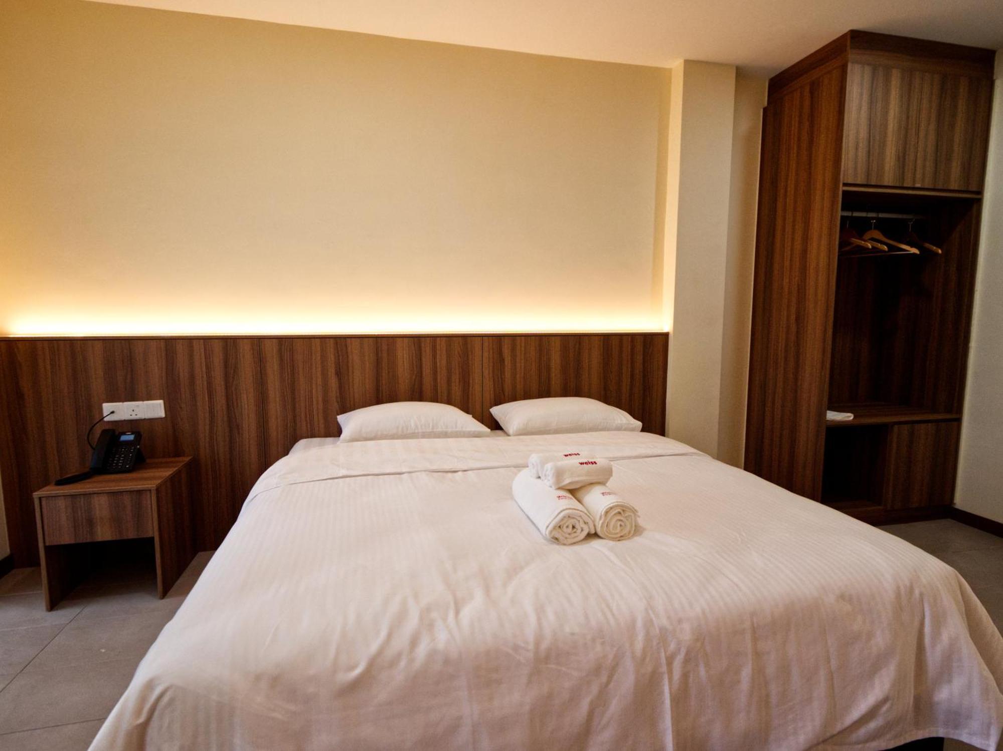Hotel Weiss Kepong Baru 2*