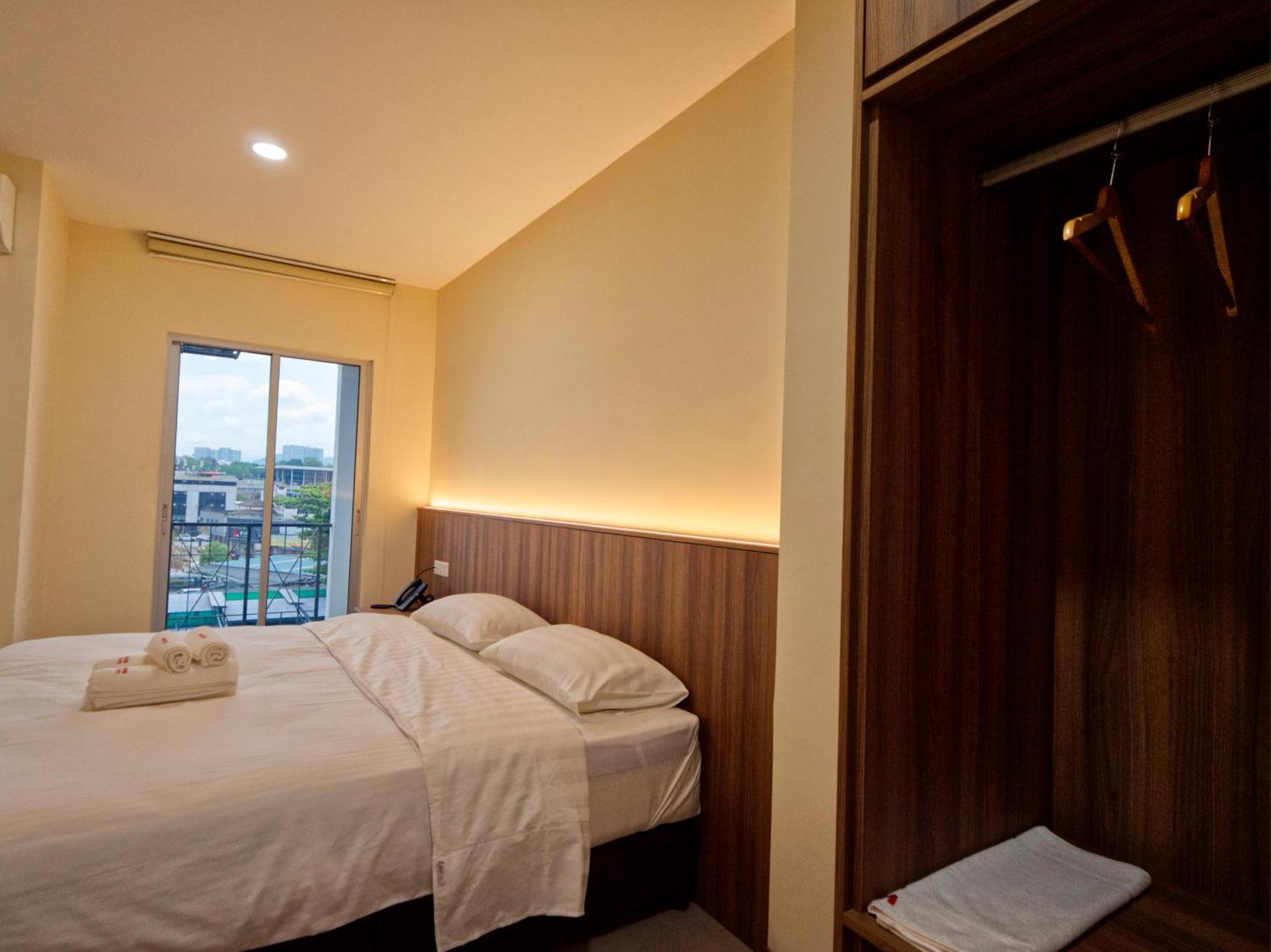 Hotel Weiss Kepong Baru 2*