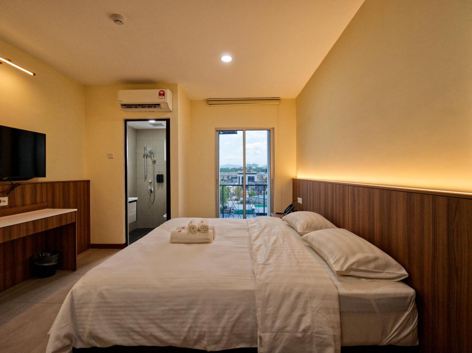 Weiss Kepong Baru Hotel 2*